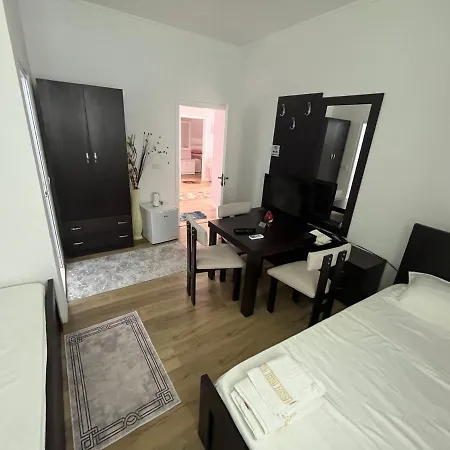 Bujtina Hotel