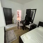 Bujtina Hotel