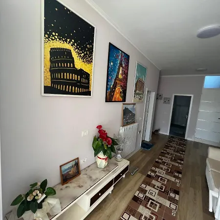 Hotel Bujtina *